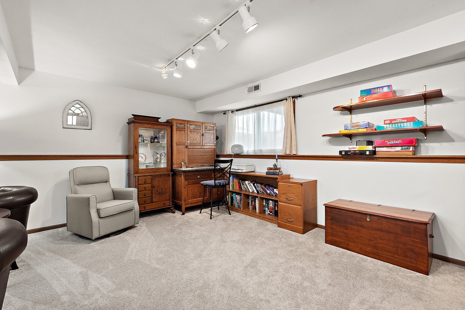 20 Abbeywood Drive, Romeoville, IL 60446