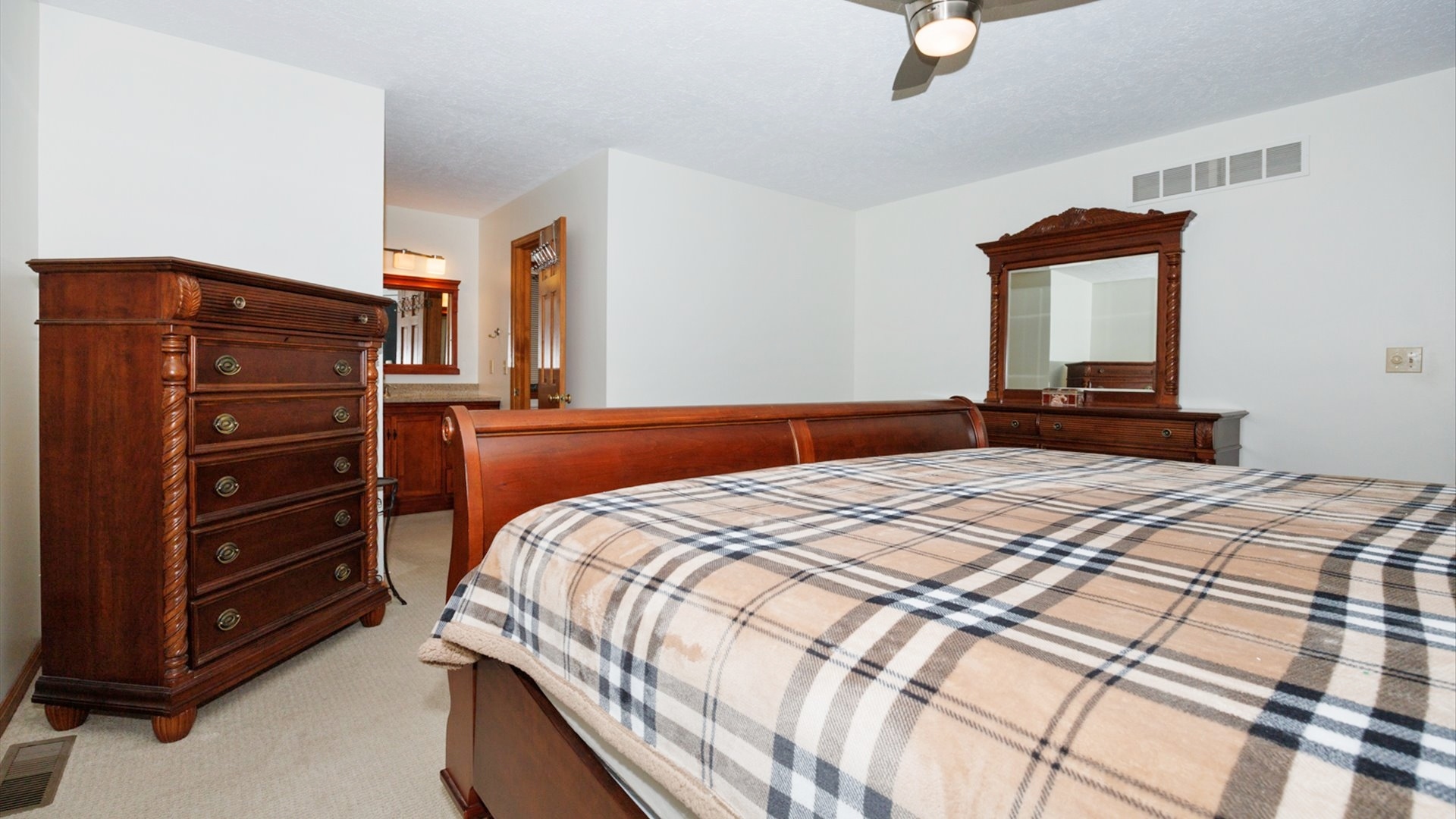 2838 Saint Andrews Court, El Paso, IL 61738