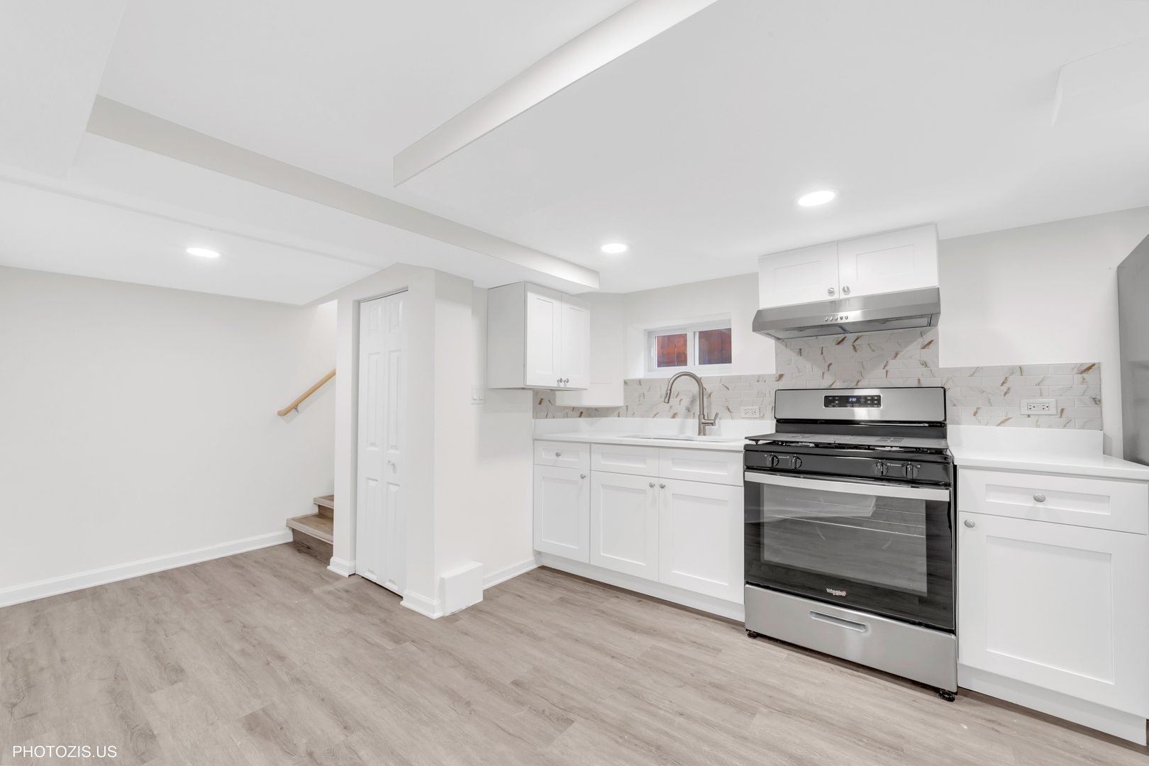 3649 N Overhill Avenue, Chicago, IL 60634