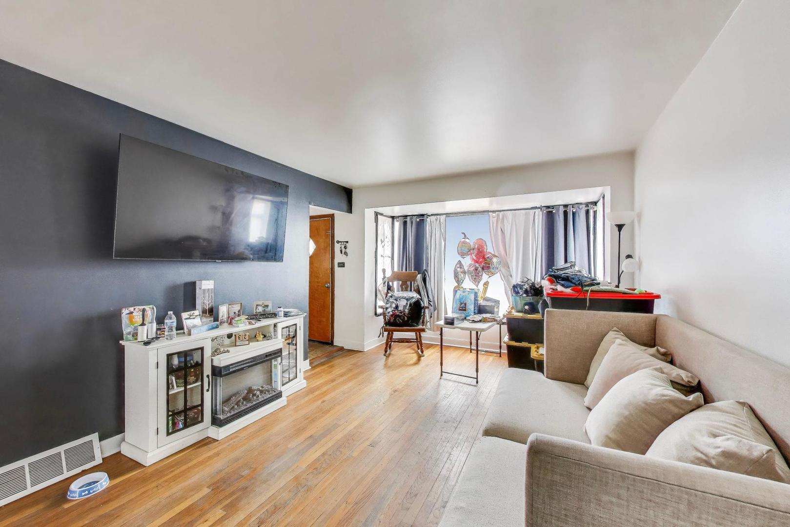 7772 Lavergne Avenue, Burbank, IL 60459