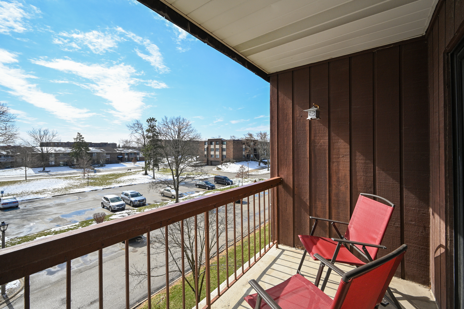 450 Raintree Court #3B, Glen Ellyn, IL 60137