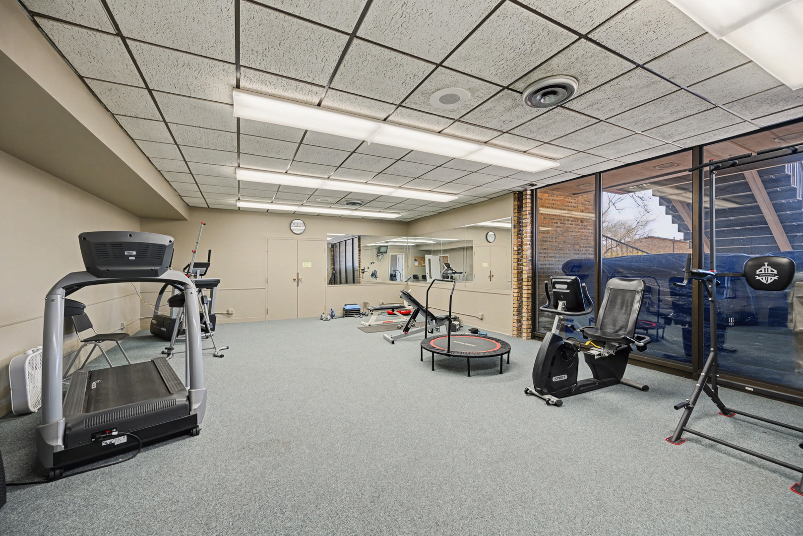 450 Raintree Court #3B, Glen Ellyn, IL 60137