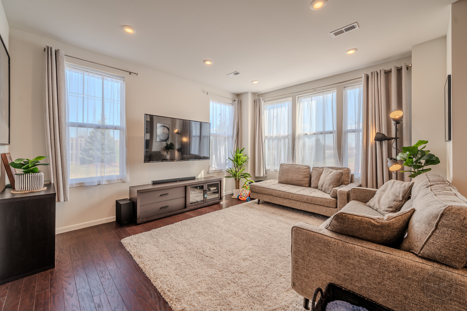 483 Watercress Drive, Aurora, IL 60504