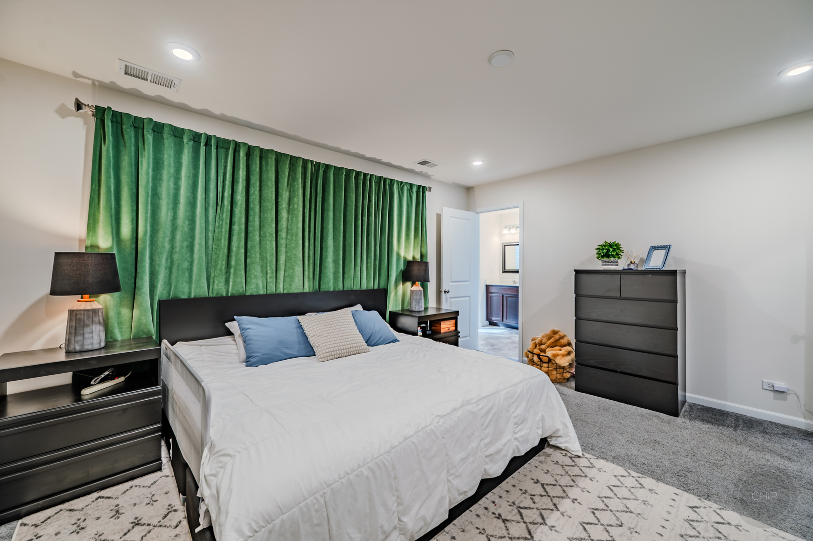 483 Watercress Drive, Aurora, IL 60504