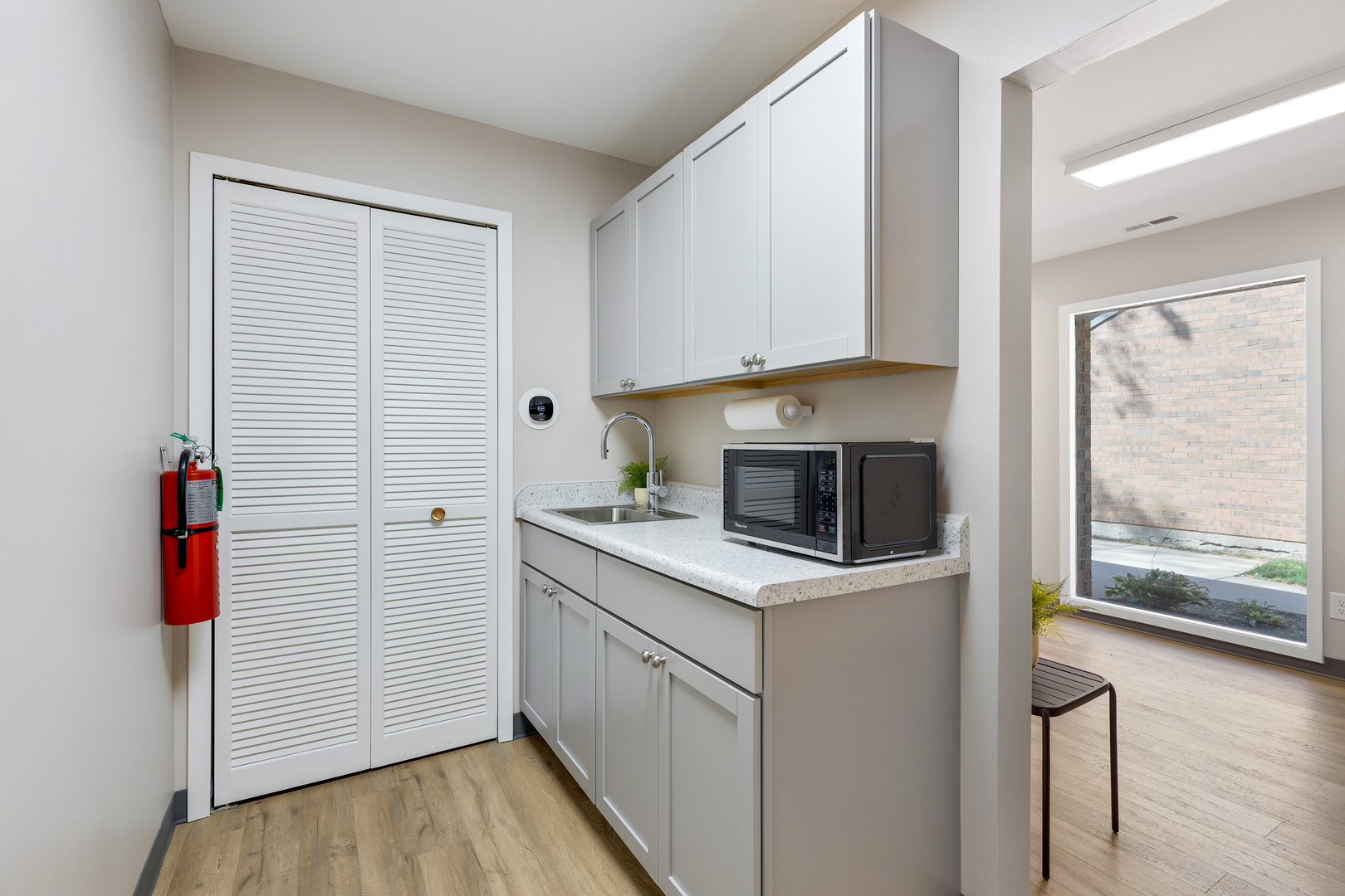 1250 Executive Place #300, Geneva, IL 60134