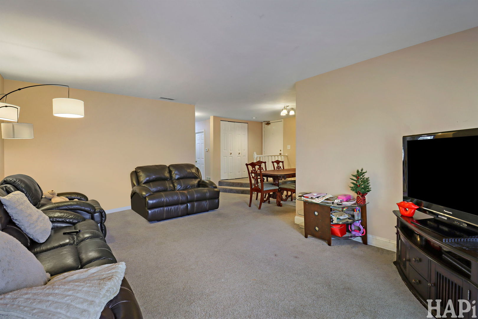 1300 Cromwell Court #1300, Vernon Hills, IL 60061