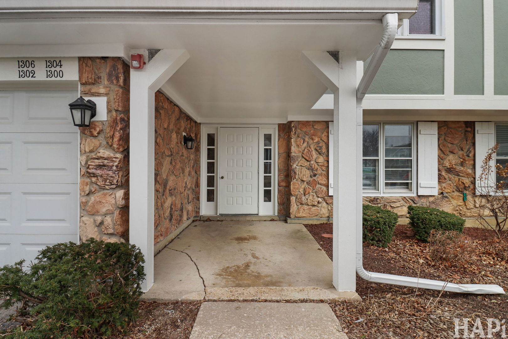 1300 Cromwell Court #1300, Vernon Hills, IL 60061