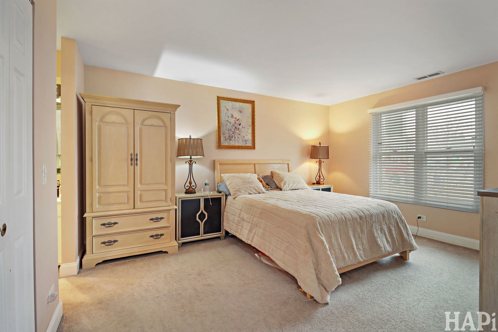 1300 Cromwell Court #1300, Vernon Hills, IL 60061