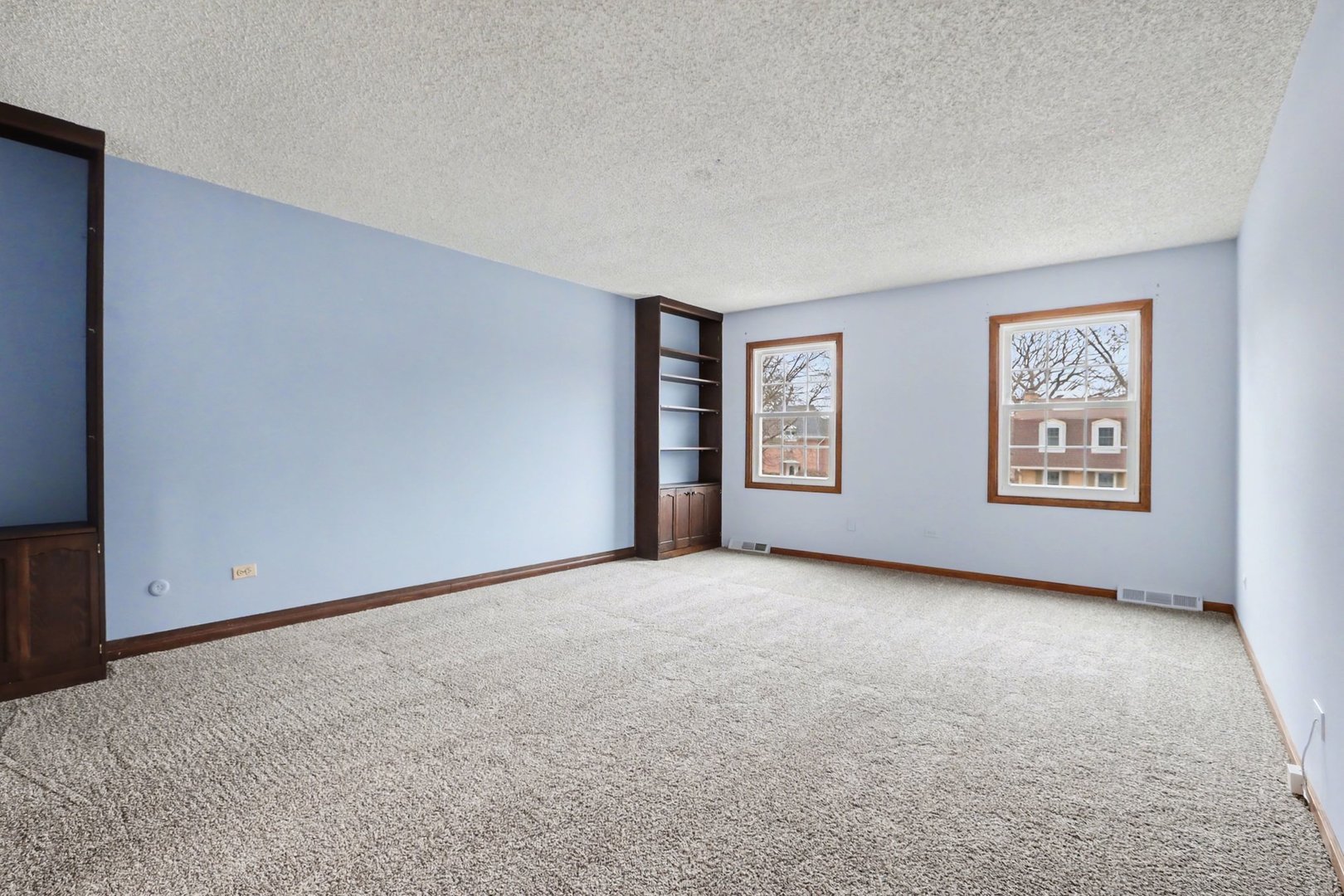 720 Meadow Wood Drive, Joliet, IL 60431