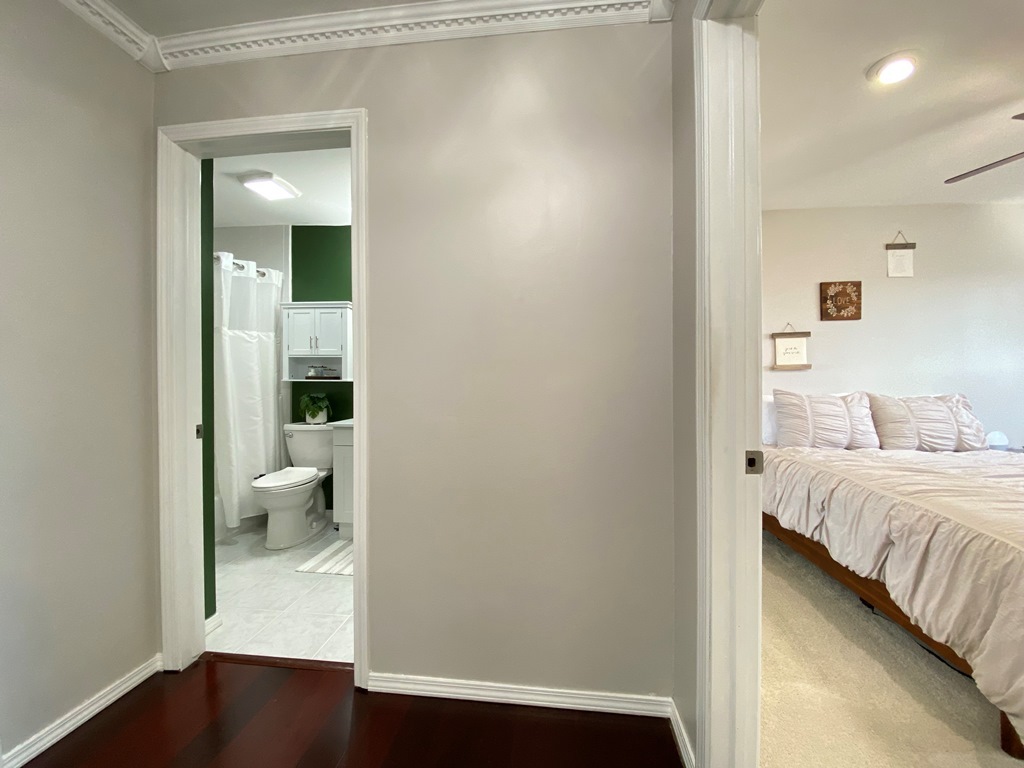 860 E Old Willow Road #221, Prospect Heights, IL 60070