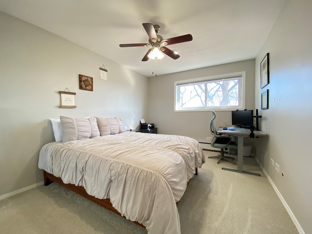 860 E Old Willow Road #221, Prospect Heights, IL 60070