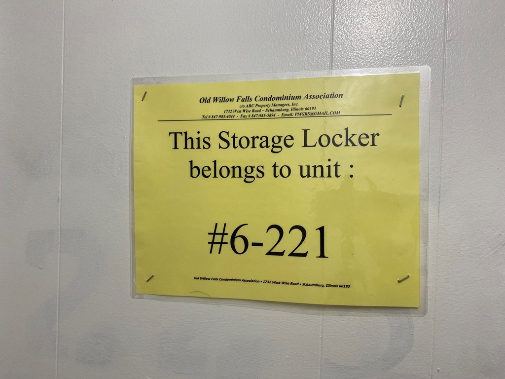 860 E Old Willow Road #221, Prospect Heights, IL 60070