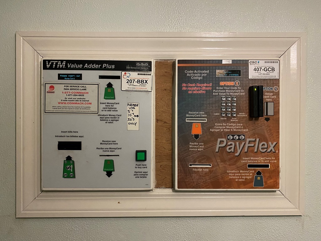 860 E Old Willow Road #221, Prospect Heights, IL 60070