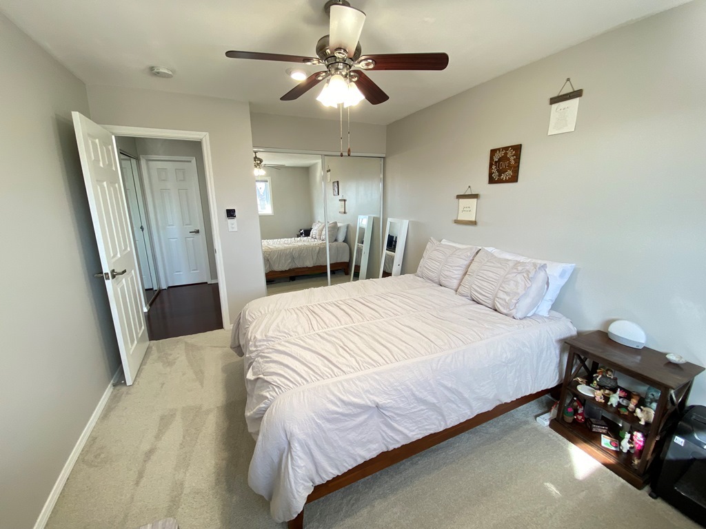 860 E Old Willow Road #221, Prospect Heights, IL 60070