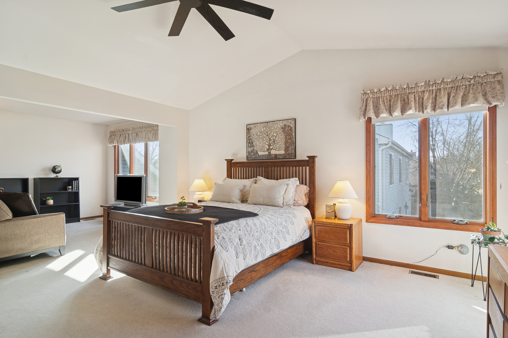 1332 Edington Lane, Mundelein, IL 60060