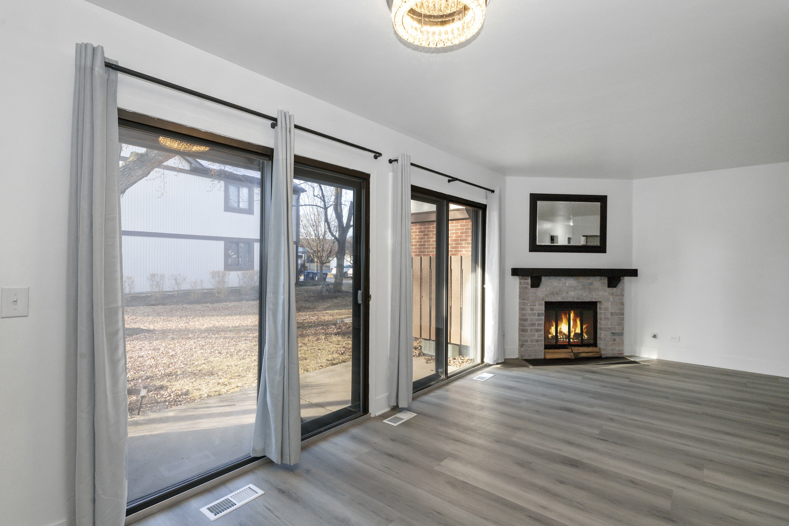 1325 Williamsburg Drive #C1, Schaumburg, IL 60193