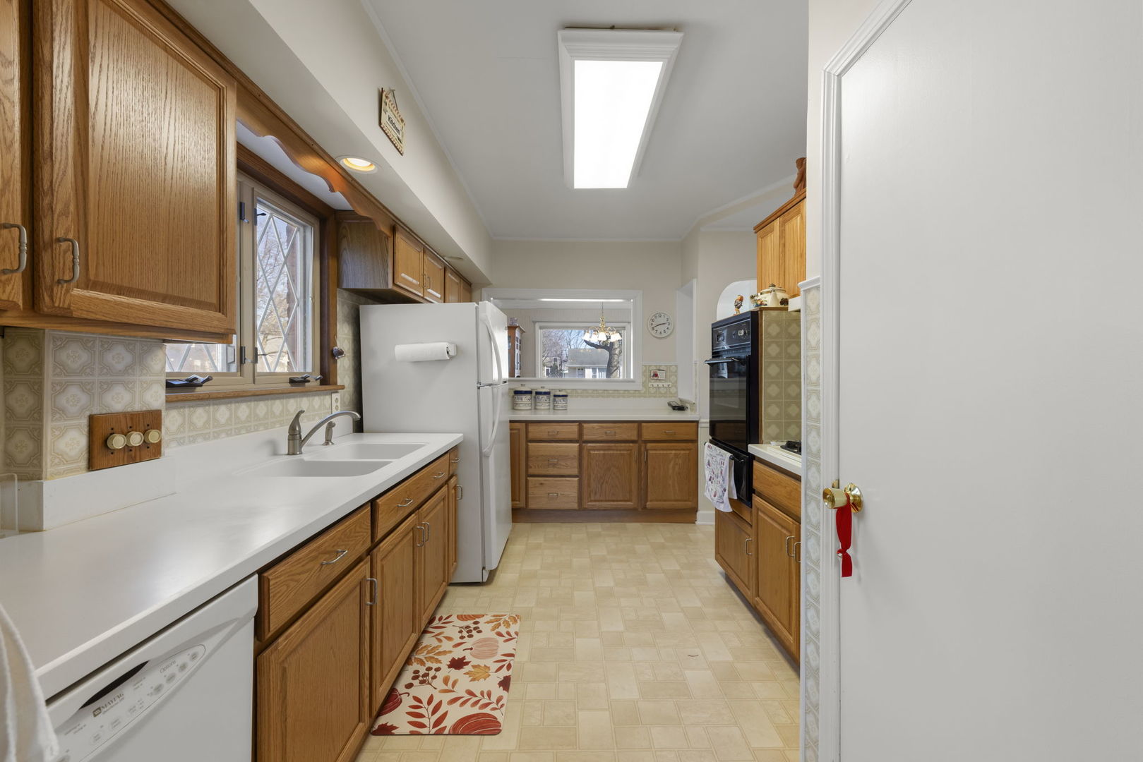 370 N Oak Street, Elmhurst, IL 60126