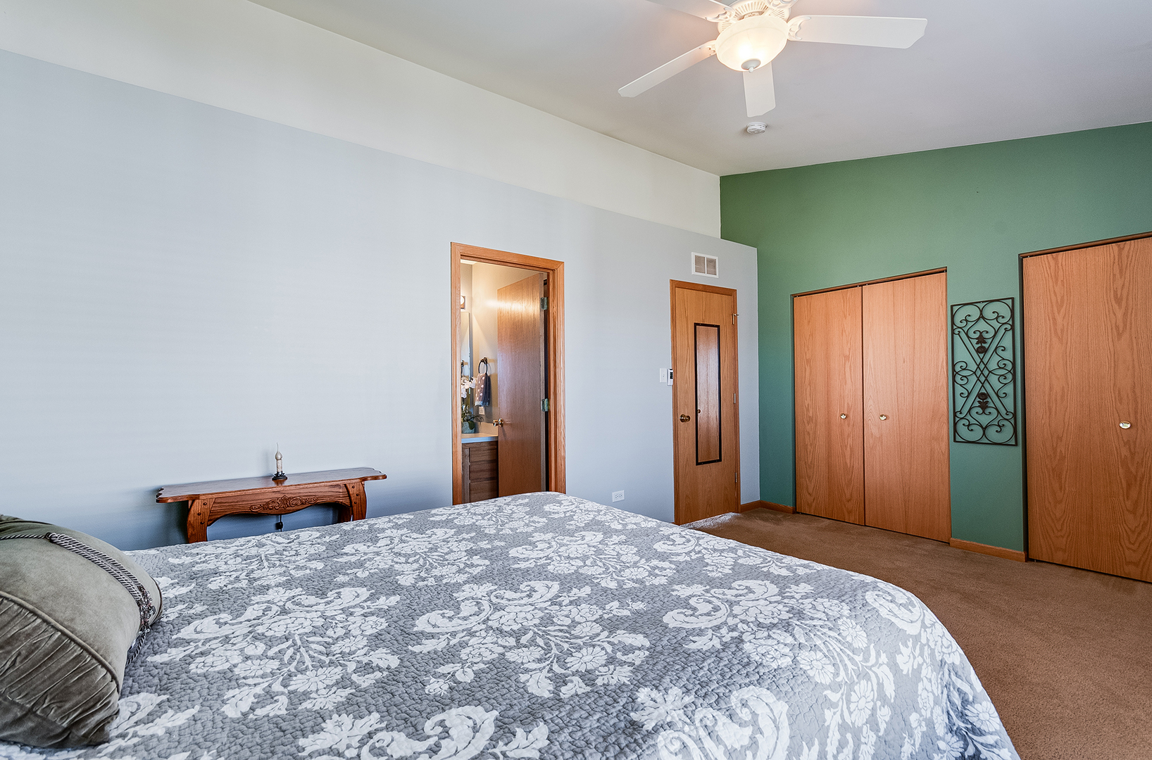 546 Meadow Lily Drive, Joliet, IL 60431