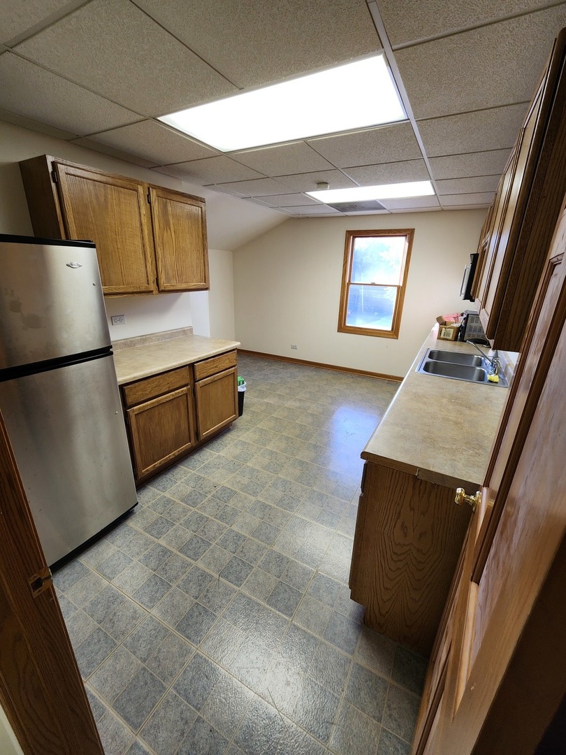 2308 N Ringwood Road, McHenry, IL 60050