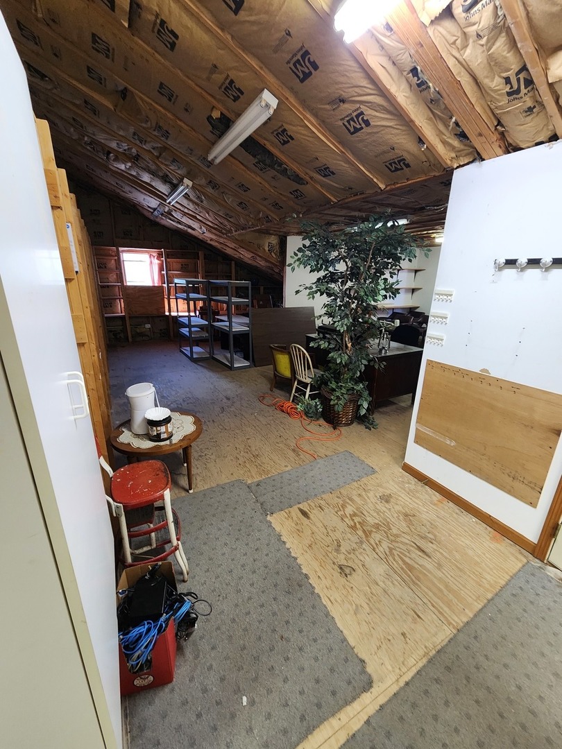 2308 N Ringwood Road, McHenry, IL 60050