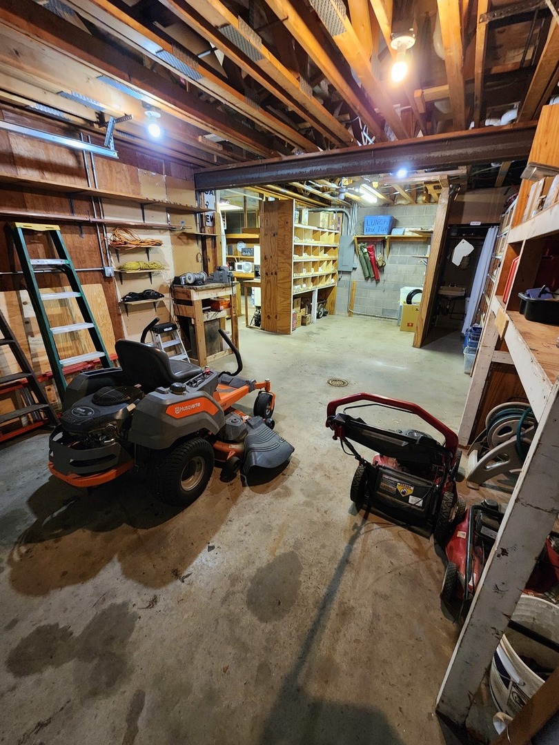 2308 N Ringwood Road, McHenry, IL 60050