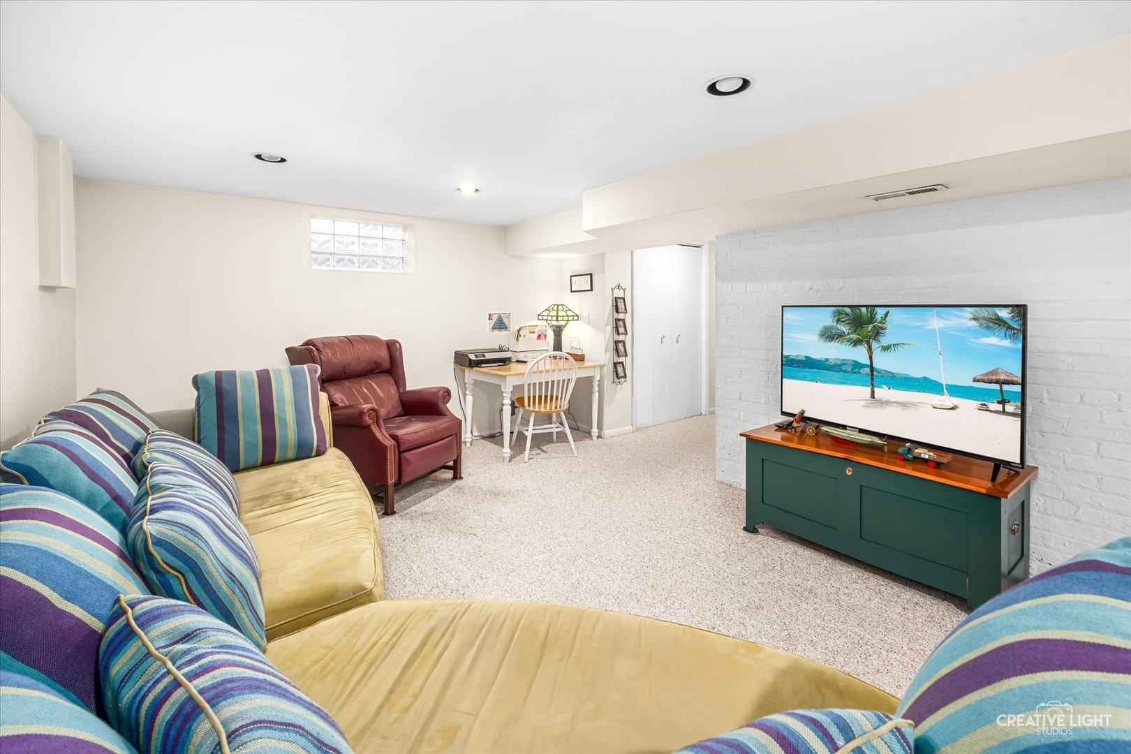 145 East Road, Glen Ellyn, IL 60137