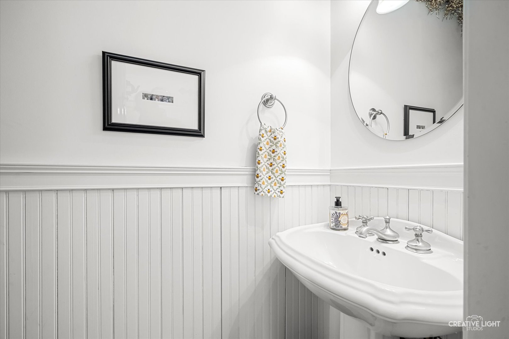 145 East Road, Glen Ellyn, IL 60137