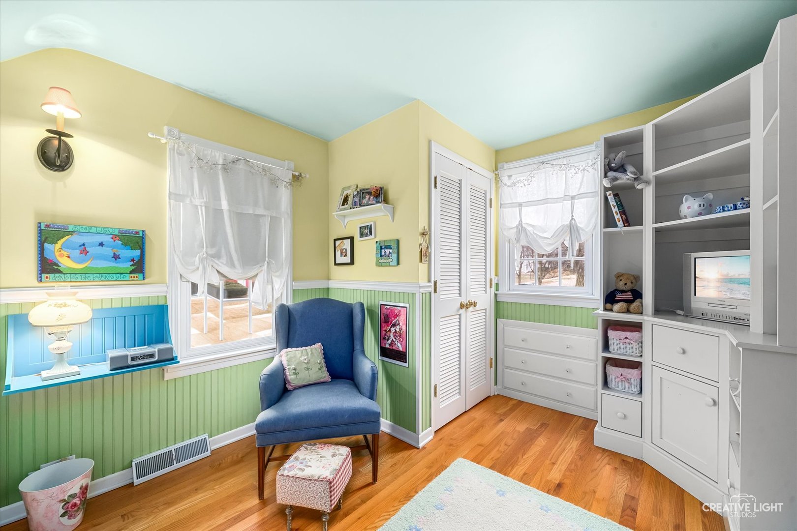 145 East Road, Glen Ellyn, IL 60137