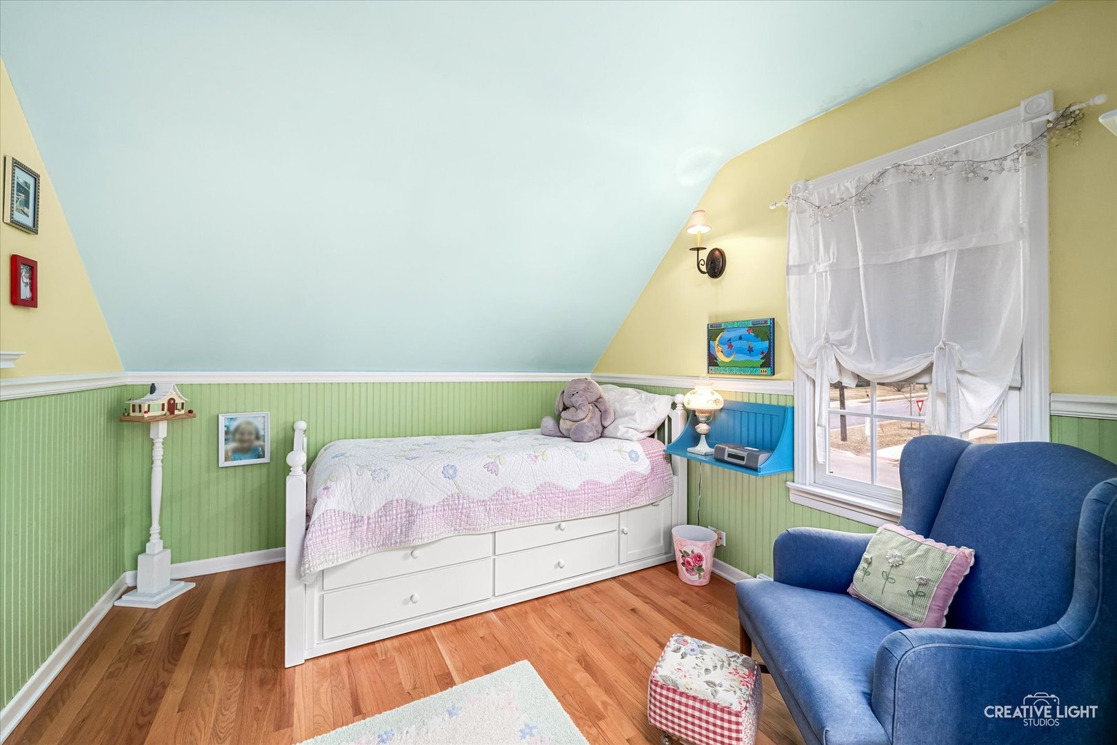 145 East Road, Glen Ellyn, IL 60137