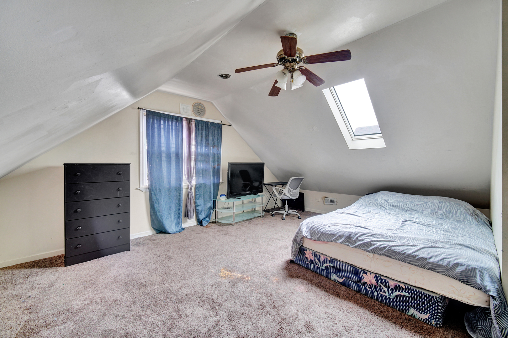 7139 S KEDZIE Avenue, Chicago, IL 60629