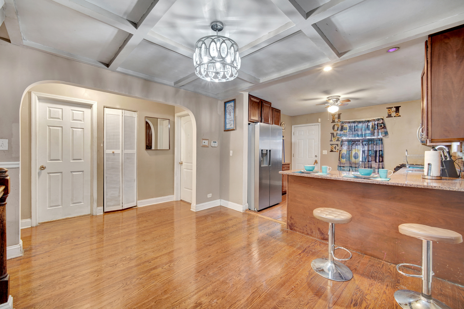 7139 S KEDZIE Avenue, Chicago, IL 60629