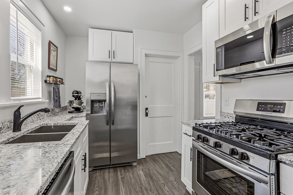 1179 S Elm Avenue, Kankakee, IL 60901