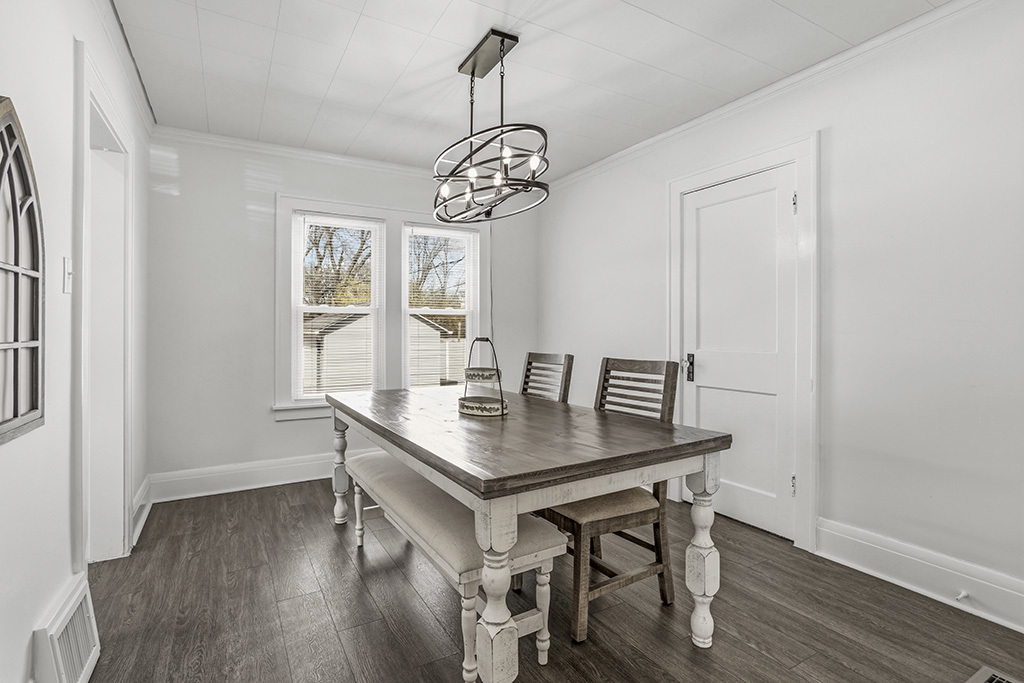 1179 S Elm Avenue, Kankakee, IL 60901