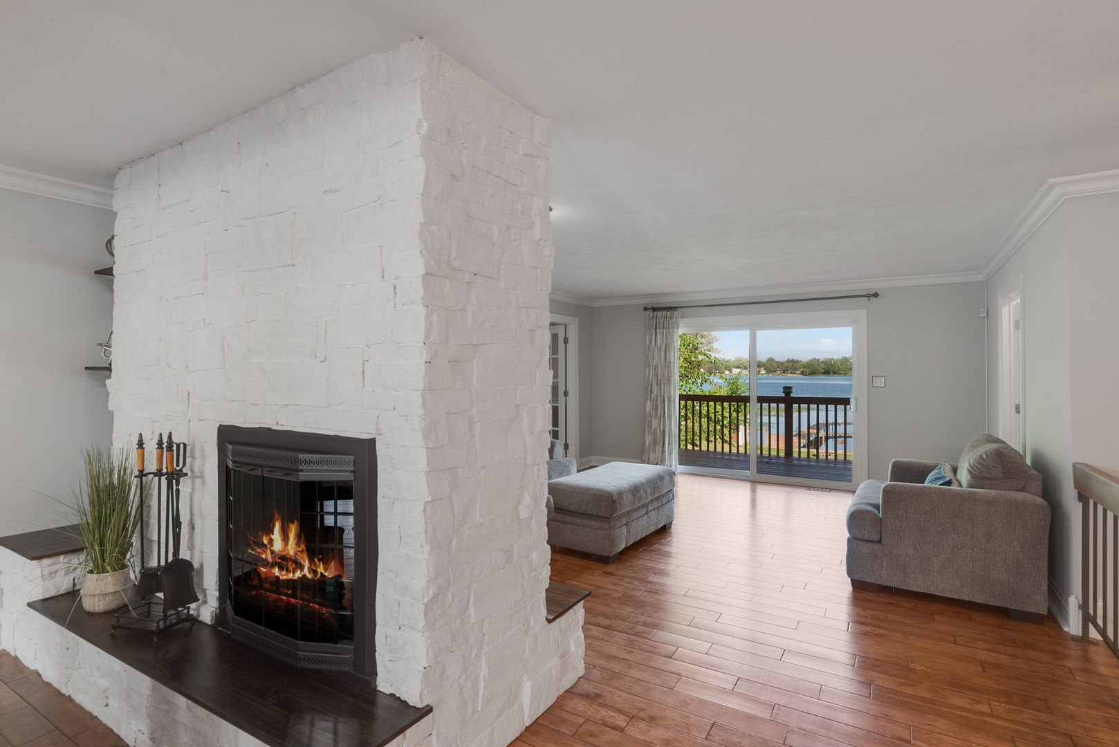 188 Oakwood Drive, Antioch, IL 60002