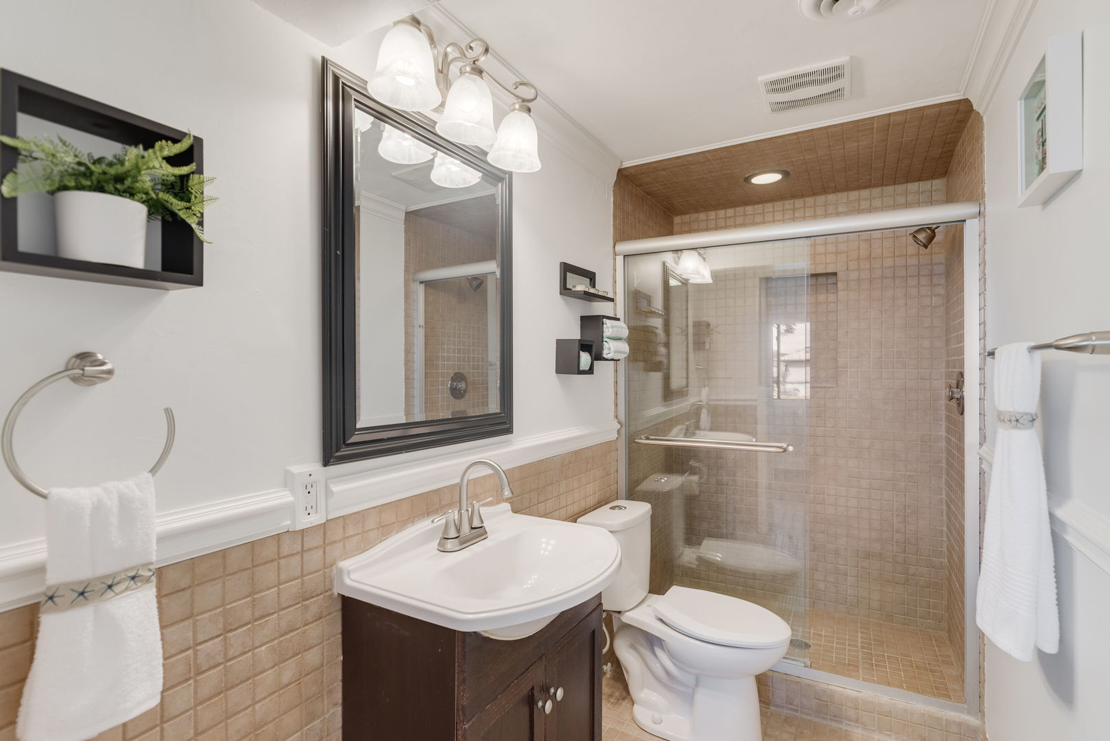 188 Oakwood Drive, Antioch, IL 60002