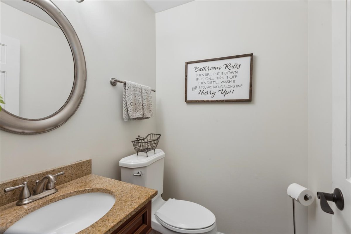 816 S River Road, Naperville, IL 60540