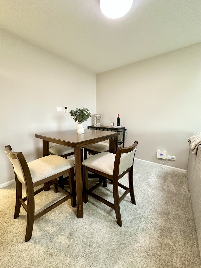 418 Waterford Court, Carol Stream, IL 60188