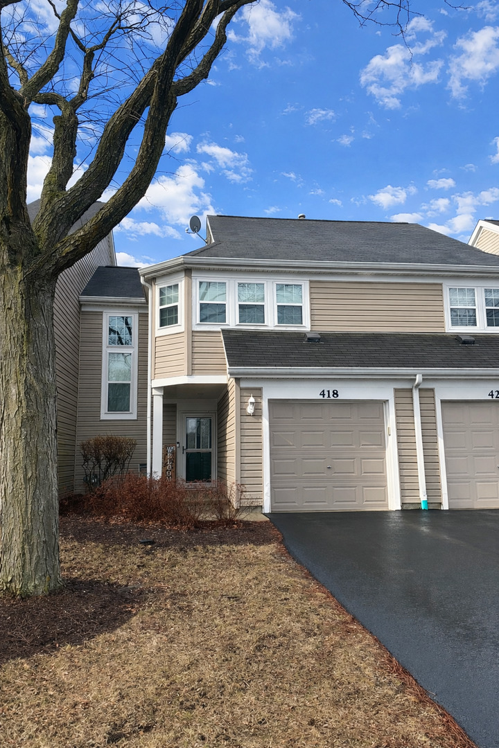 418 Waterford Court, Carol Stream, IL 60188
