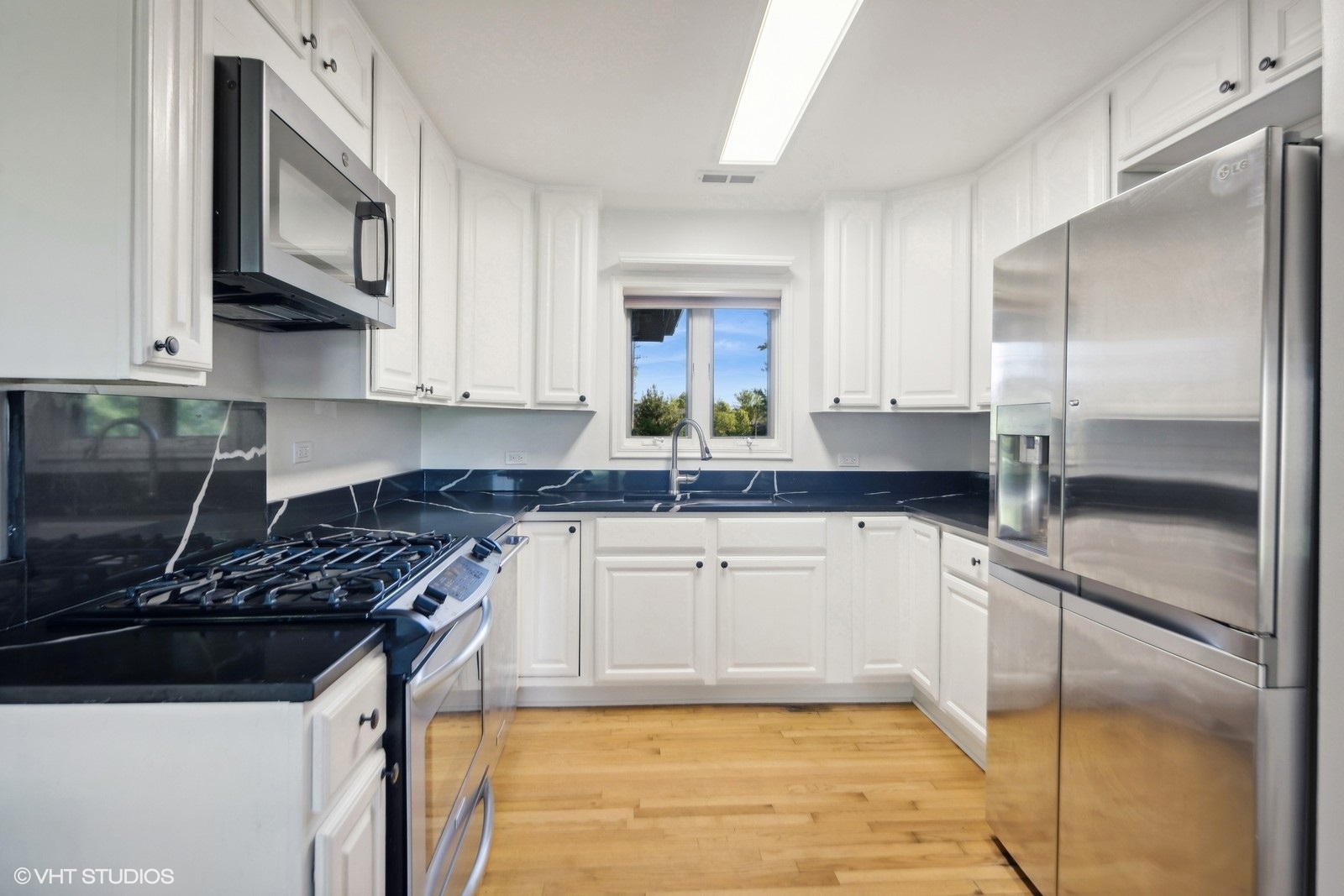 2897 87th Street, Darien, IL 60561