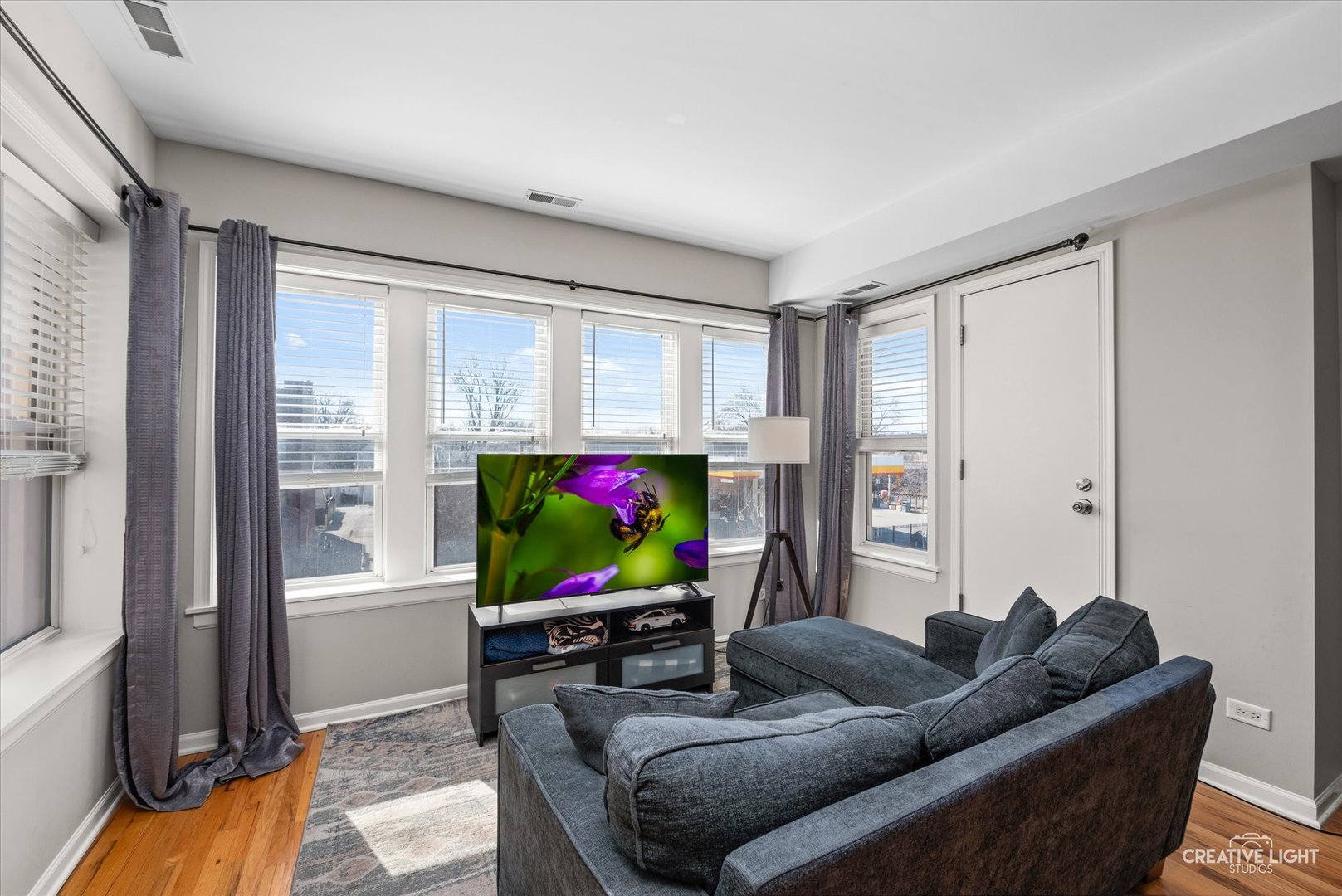 1740 W Foster Avenue #2F, Chicago, IL 60640