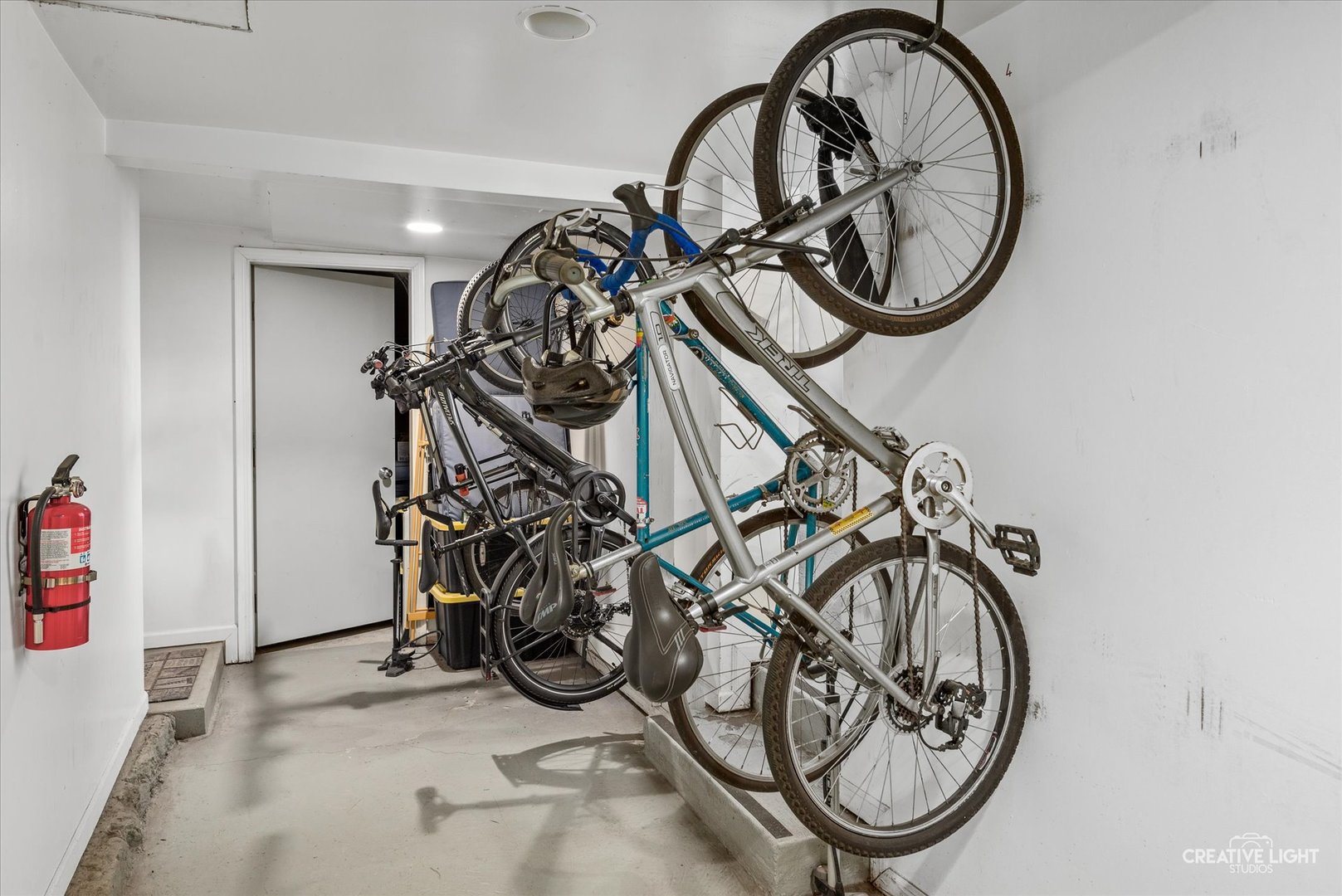 1740 W Foster Avenue #2F, Chicago, IL 60640