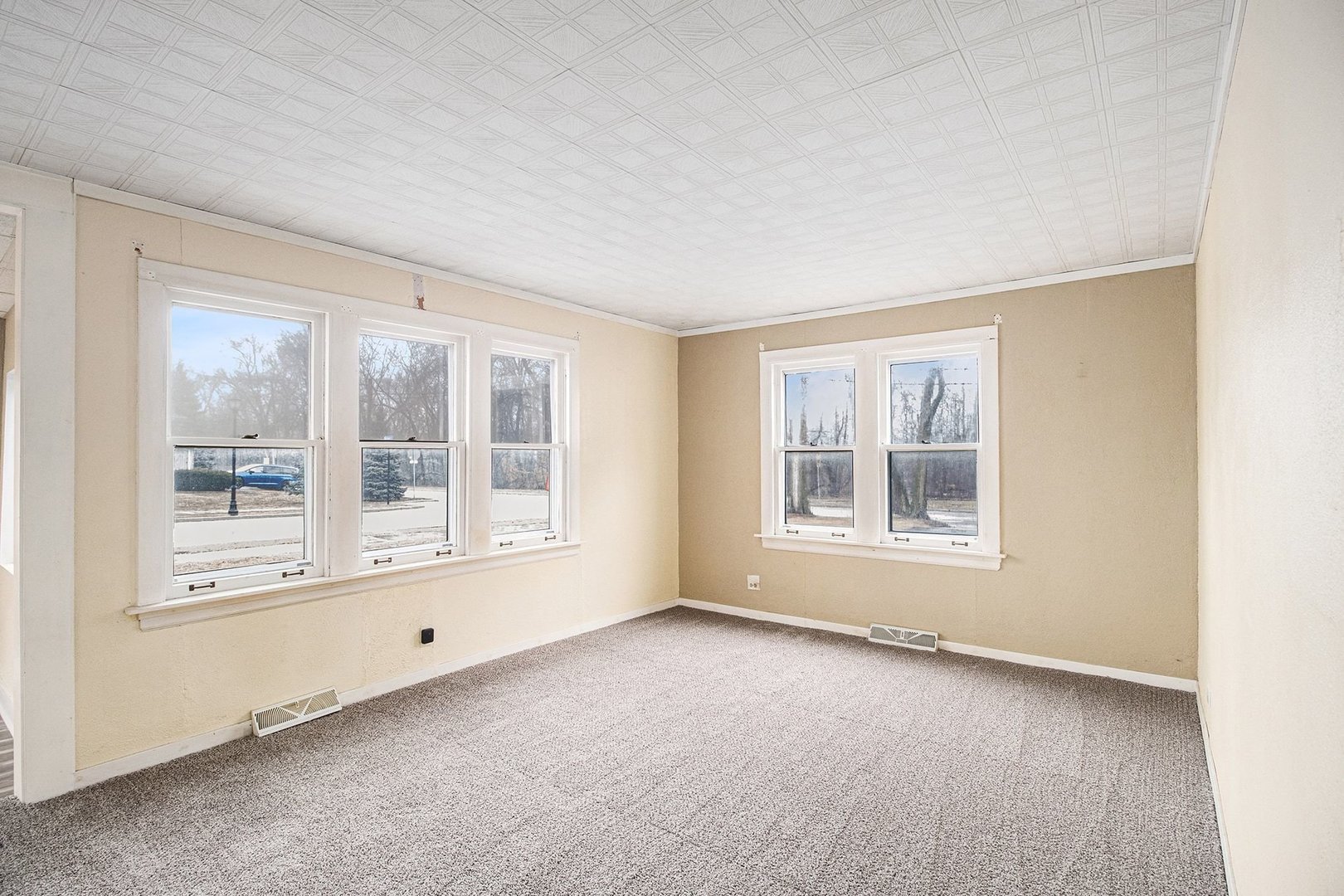 180 Henderson Street, Bensenville, IL 60106