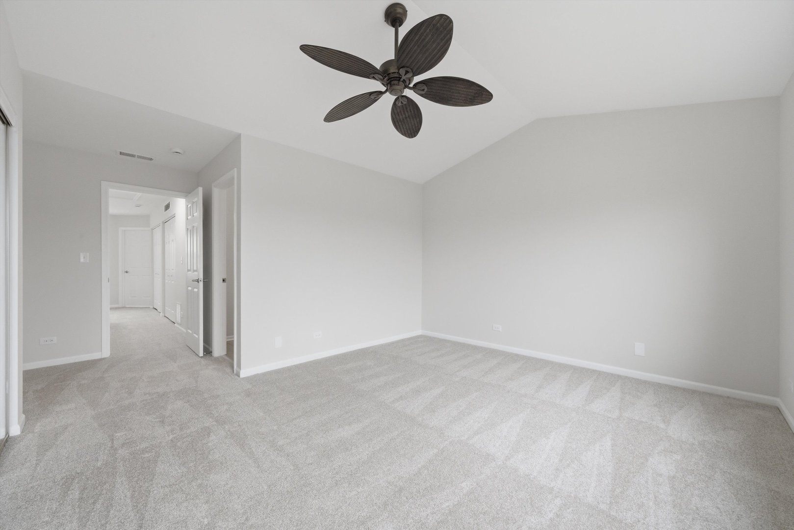 1304 BROOKDALE Drive, Carpentersville, IL 60110