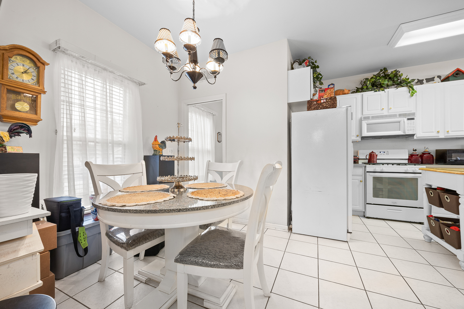 2939 Brossman Street, Naperville, IL 60564