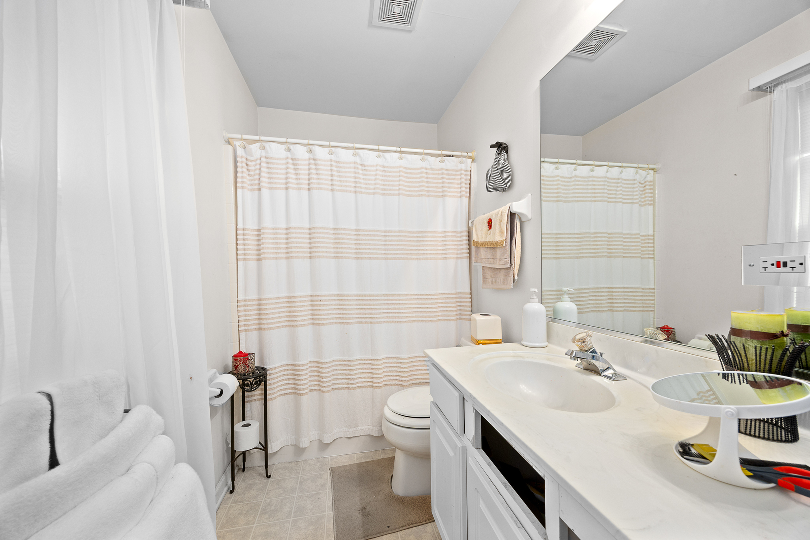 2939 Brossman Street, Naperville, IL 60564