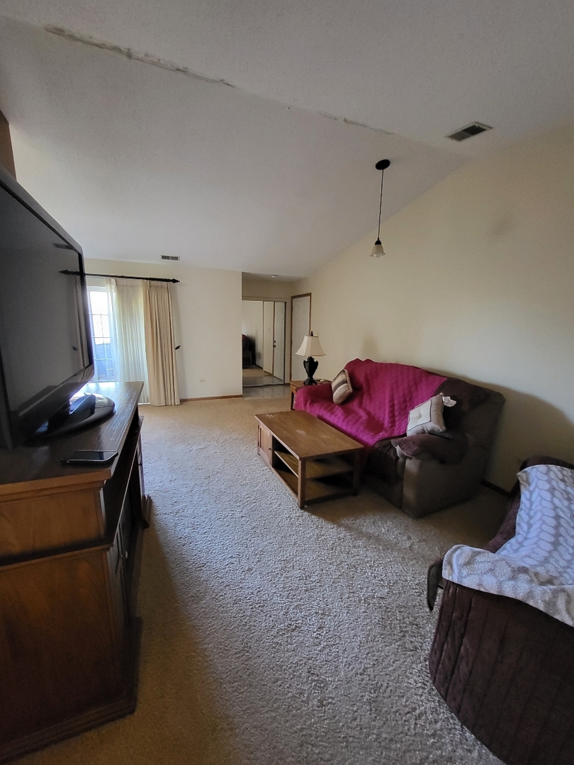 9138 W 95TH Street #3B, Hickory Hills, IL 60457