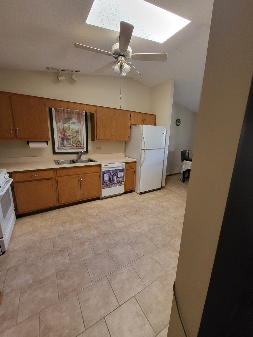 9138 W 95TH Street #3B, Hickory Hills, IL 60457