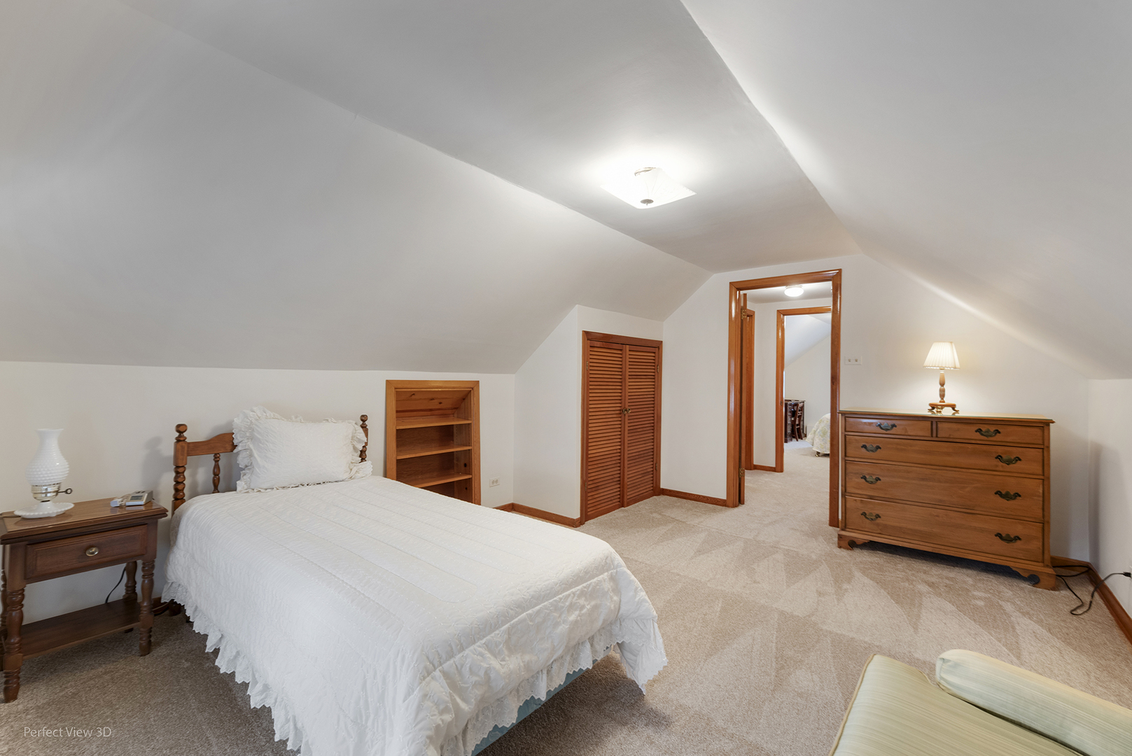 5141 N New England Avenue, Chicago, IL 60656