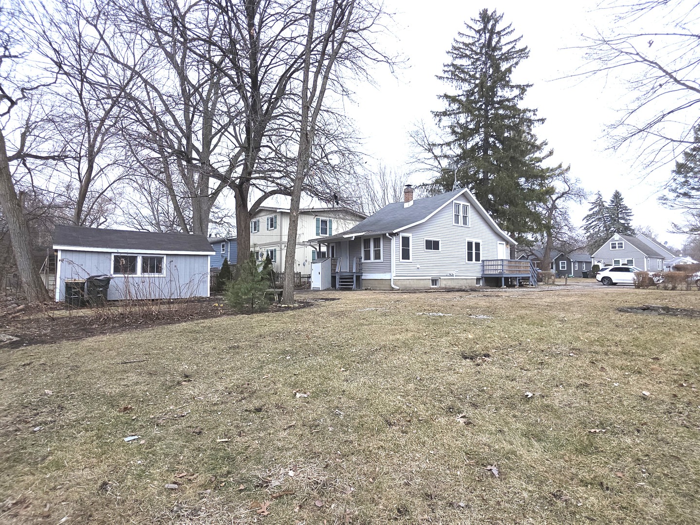 117 Woodland Drive, Round Lake Beach, IL 60073