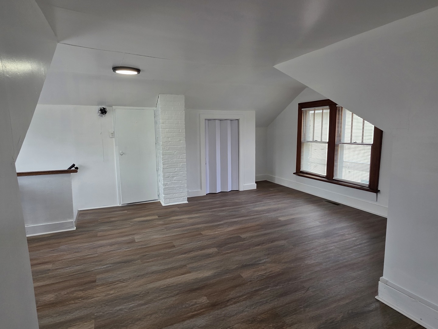 117 Woodland Drive, Round Lake Beach, IL 60073